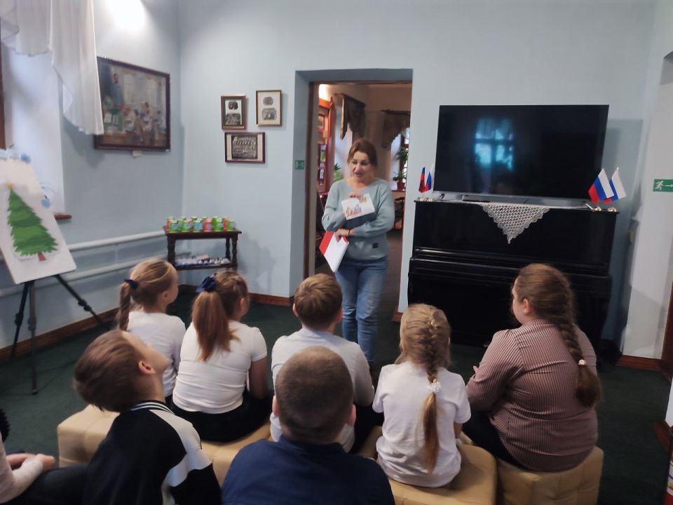В мемориальном музее Б.Д. Гринченко прошел квест «Подарок Деда Мороза» для учащихся Алексеевской гимназии В мемориальном музее Б.Д. Гринченко прошел квест «Подарок Деда Мороза» для учащихся Алексеевской гимназии