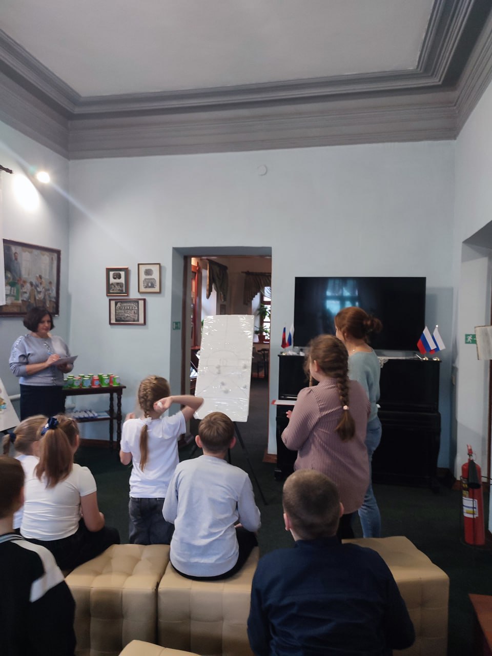 В мемориальном музее Б.Д. Гринченко прошел квест «Подарок Деда Мороза» для учащихся Алексеевской гимназии В мемориальном музее Б.Д. Гринченко прошел квест «Подарок Деда Мороза» для учащихся Алексеевской гимназии