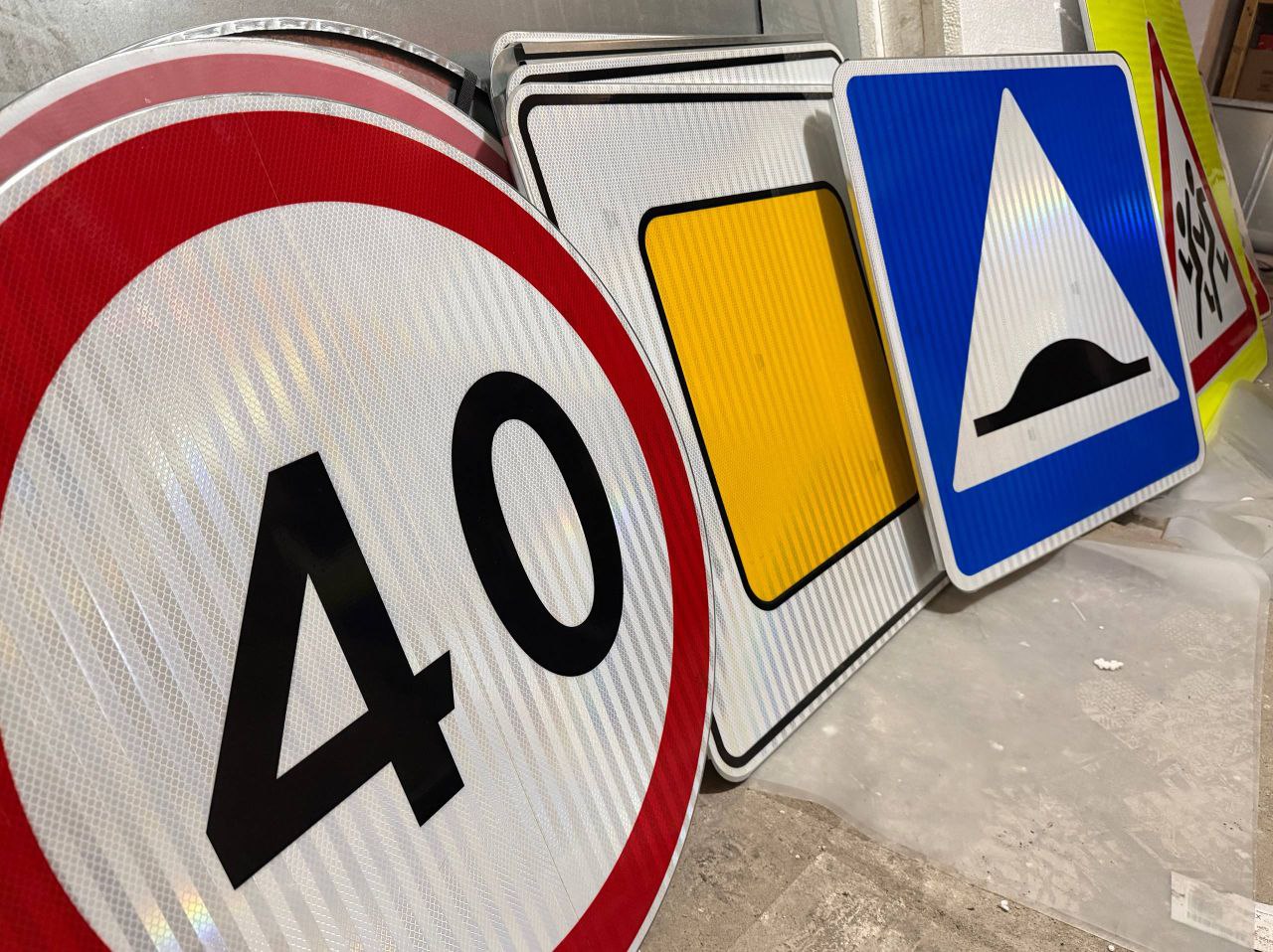 Сергей Колягин: В город Первомайск доставлена очередная партия технических средств организации дорожного движения