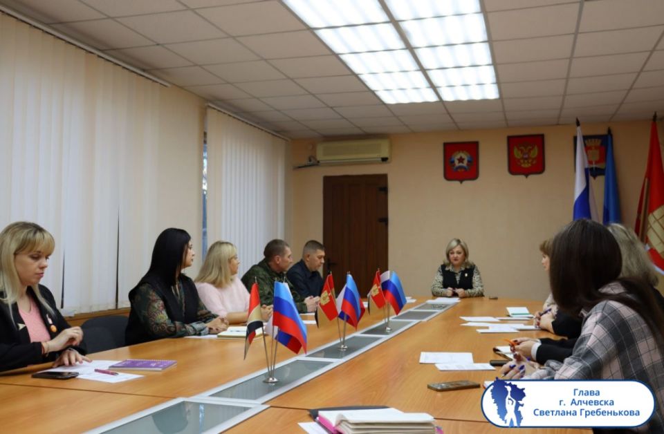 Подборка о ГЛАВном. Глава Станично-Луганского округа - Альберт Зинченко Подборка о ГЛАВном. Глава Станично-Луганского округа - Альберт Зинченко