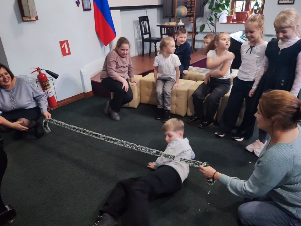 В мемориальном музее Б.Д. Гринченко прошел квест «Подарок Деда Мороза» для учащихся Алексеевской гимназии В мемориальном музее Б.Д. Гринченко прошел квест «Подарок Деда Мороза» для учащихся Алексеевской гимназии