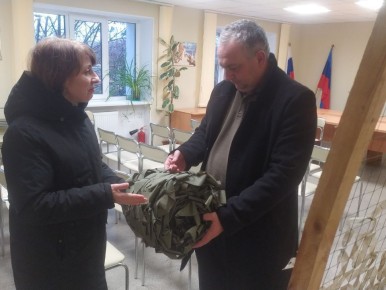 ТИК Станично-Луганского района передала маскировочные сети для участников СВО