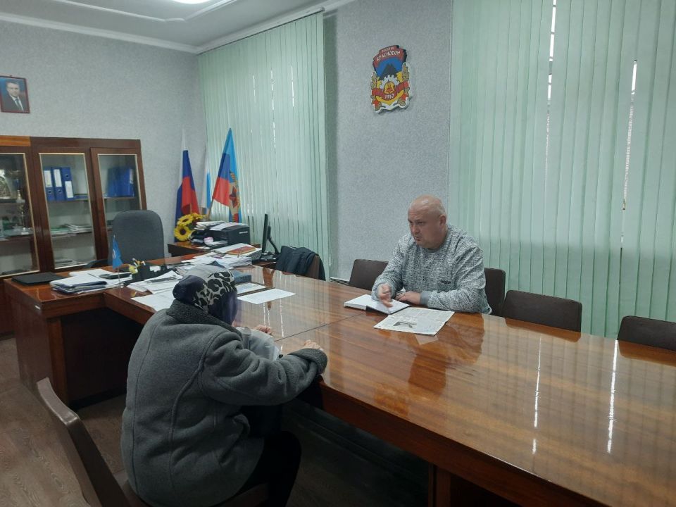 Владимир Шавлай: В рамках личных приемов граждан депутаты Совета Краснодонского муниципального округа провели приемы в следующих населенных пунктах: Владимир Шавлай: В рамках личных приемов граждан депутаты Совета Краснодонского муниципального округа провели приемы в следующих населенных пунктах: