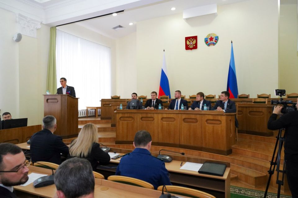 Вопросы связи и цифровизации обсудили в рамках «правительственного часа» в Народном Совете