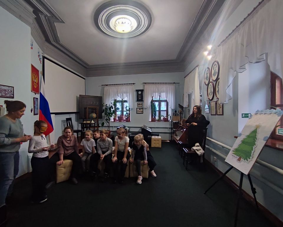 В мемориальном музее Б.Д. Гринченко прошел квест «Подарок Деда Мороза» для учащихся Алексеевской гимназии В мемориальном музее Б.Д. Гринченко прошел квест «Подарок Деда Мороза» для учащихся Алексеевской гимназии