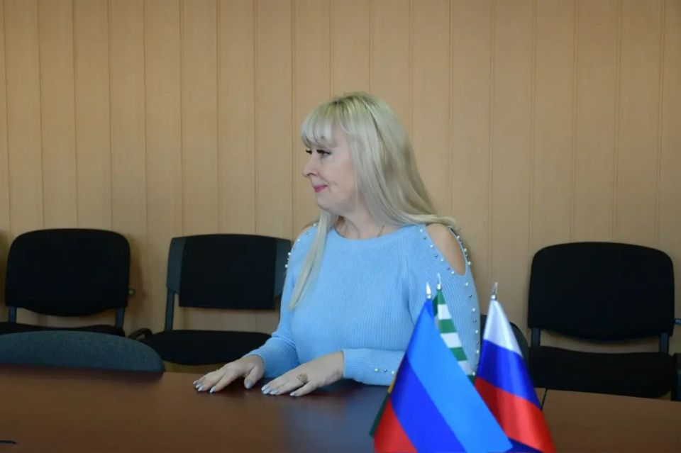 18 ноября заместитель начальника департамента – начальник отдела организационно-правовой, аналитической работы по вопросам государственной регистрации актов гражданского состояния департамента ЗАГС Минюста ЛНР Дмитрий Машляк... 18 ноября заместитель начальника департамента – начальник отдела организационно-правовой, аналитической работы по вопросам государственной регистрации актов гражданского состояния департамента ЗАГС Минюста ЛНР Дмитрий Машляк...