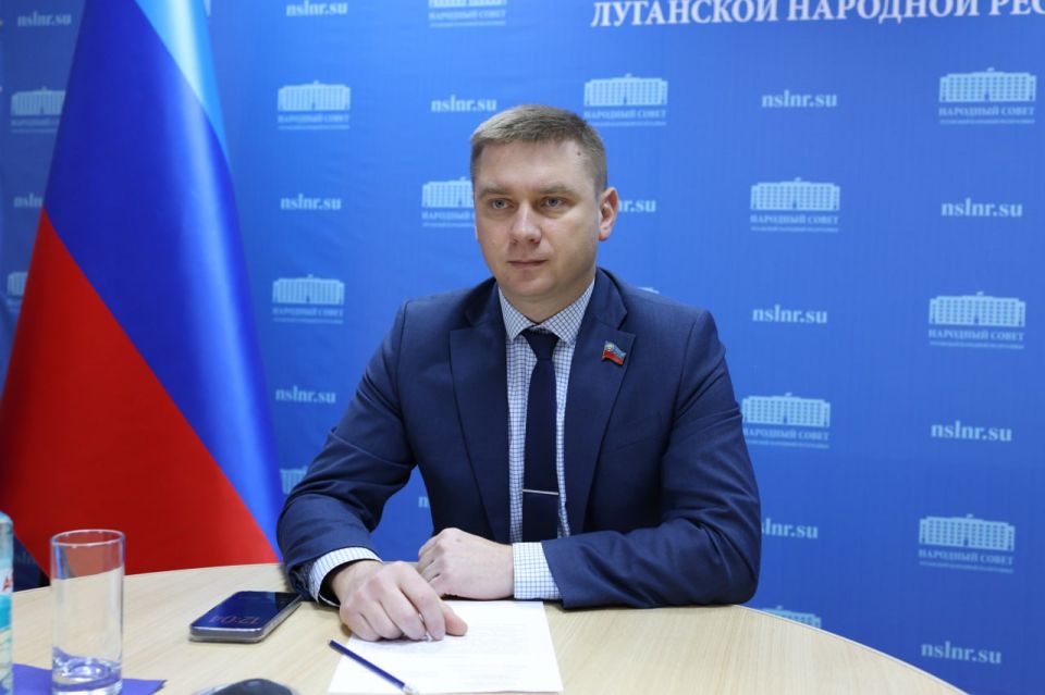 С параметрами федерального бюджета на 2026 год и вопросами защиты российских активов за рубежом в рамках заседания Госдумы ознакомился Алексей Белецкий