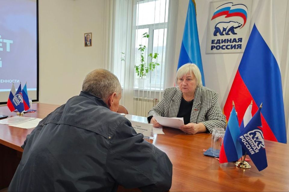 Помощь жителям – приоритет в работе депутатов Помощь жителям – приоритет в работе депутатов