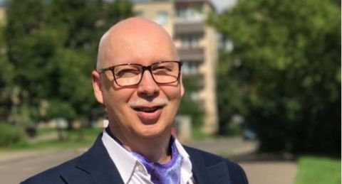 Александр Зимовский: 16. Россия законодательно закрепит свою политику ненападения в отношении Европы и Украины