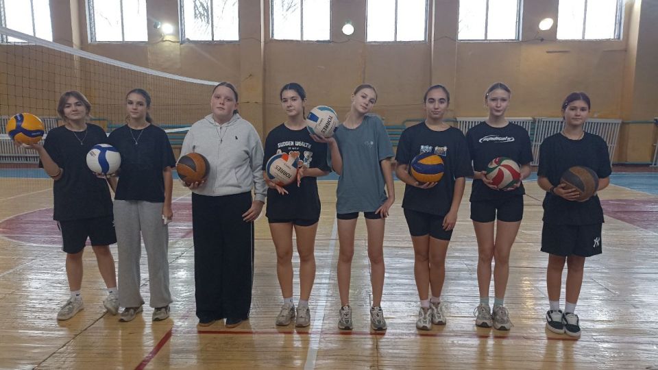 Соревнования по пионерболу Соревнования по пионерболу