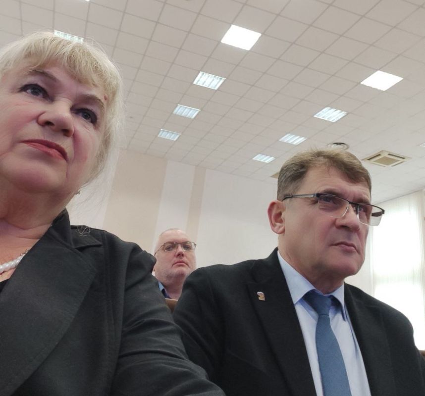 В Луганске прошли публичные слушания по проекту закона «О бюджете Луганской Народной Республики на 2026 год и на плановый период 2027 и 2028 годов», в которых принял участие Председатель Совета городского округа город... В Луганске прошли публичные слушания по проекту закона «О бюджете Луганской Народной Республики на 2026 год и на плановый период 2027 и 2028 годов», в которых принял участие Председатель Совета городского округа город...