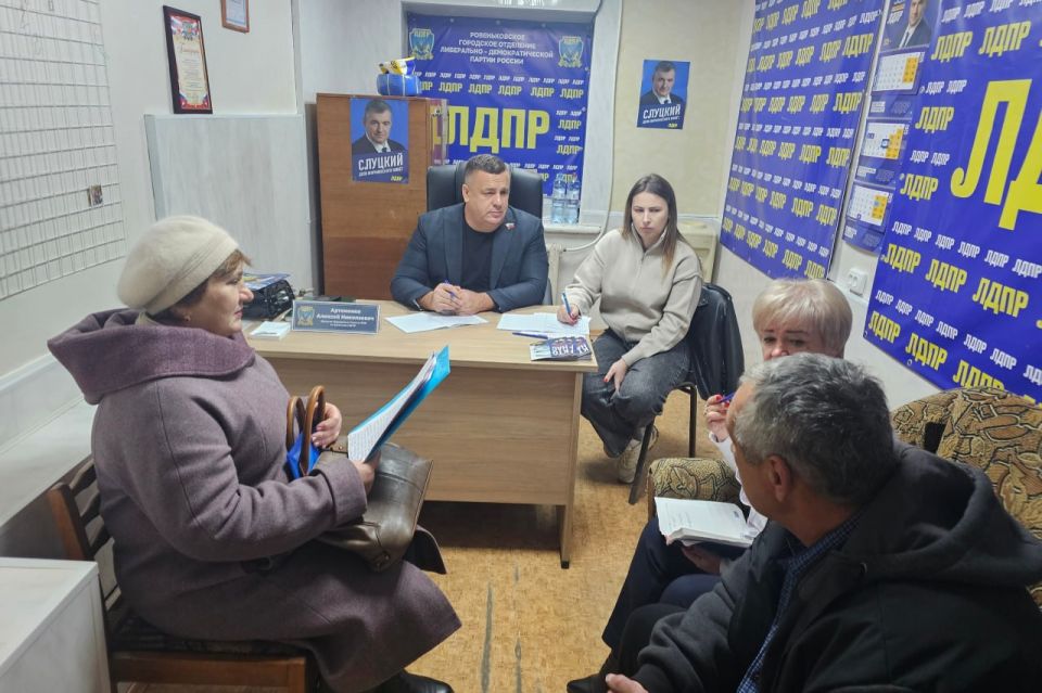 Помощь жителям – приоритет в работе депутатов Помощь жителям – приоритет в работе депутатов