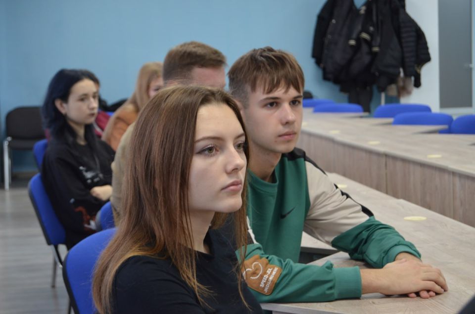 Евгений Морозов: Принял участие в очередном заседании Молодежного совета при Администрации Брянки Евгений Морозов: Принял участие в очередном заседании Молодежного совета при Администрации Брянки