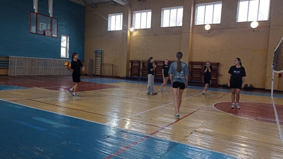 Соревнования по пионерболу Соревнования по пионерболу