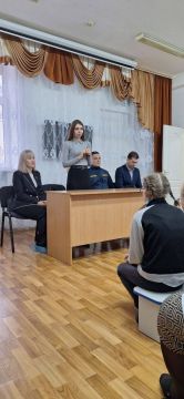 Инна Швенк: 19.11.2025 в рамках Всероссийского дня правовой помощи, совместно главным консультантом аппарата Уполномоченного по правам ребенка в ЛНР Еленой Браточкиной и заместителем руководителя Федеральной службы судебных...