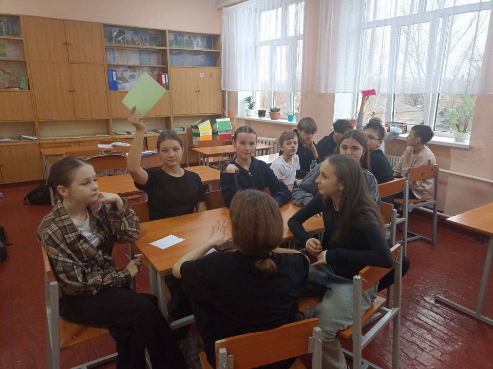 ЗОЖ Марафон в Брянковской школе №19: Проверяем знания о здоровье в формате "Правда или Ложь?" ЗОЖ Марафон в Брянковской школе №19: Проверяем знания о здоровье в формате "Правда или Ложь?"