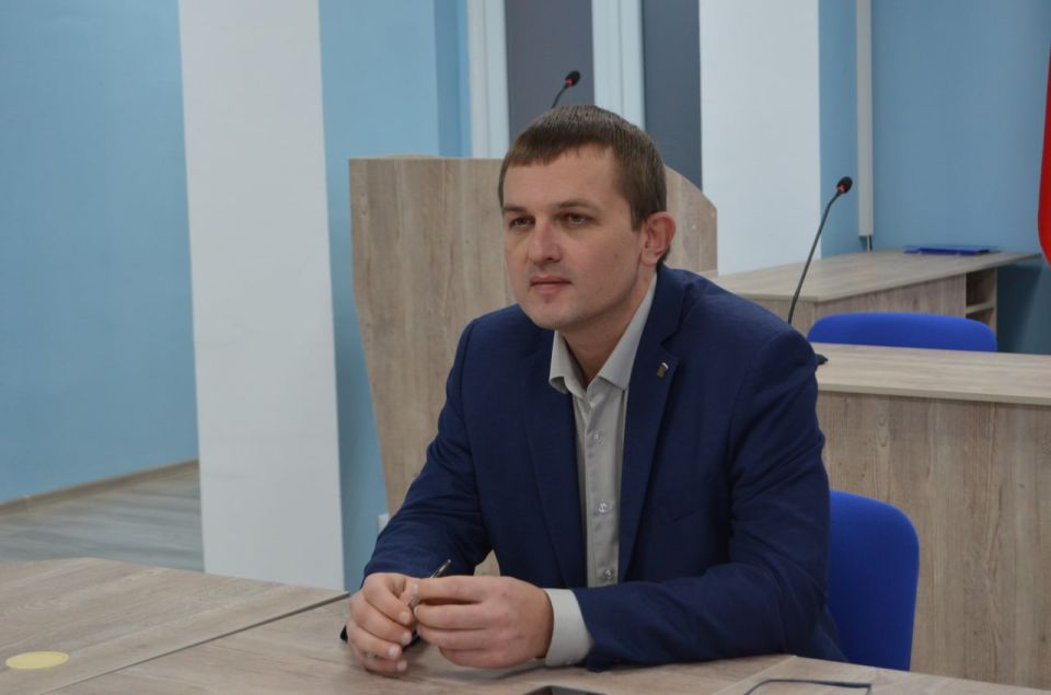 Евгений Морозов: Принял участие в очередном заседании Молодежного совета при Администрации Брянки Евгений Морозов: Принял участие в очередном заседании Молодежного совета при Администрации Брянки