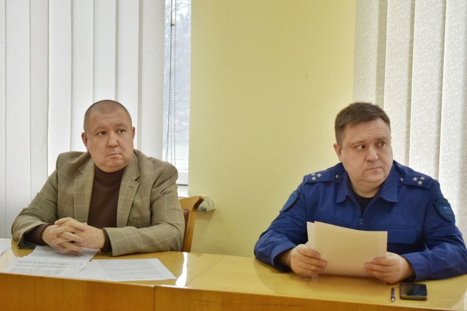 43-е заседание Совета городского округа город Стаханов 43-е заседание Совета городского округа город Стаханов