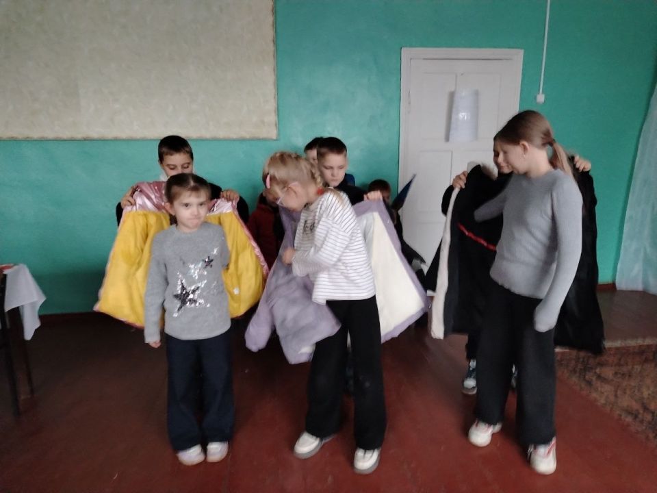В филиале «Клуб пгт Вергулевка» прошла познавательно-игровая программа для детей «Этикет или просто хорошие манеры» В филиале «Клуб пгт Вергулевка» прошла познавательно-игровая программа для детей «Этикет или просто хорошие манеры»