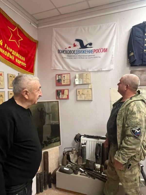 Тамбовские общественники посетили новоайдарский музей и обсудили патриотическое воспитание молодежи Тамбовские общественники посетили новоайдарский музей и обсудили патриотическое воспитание молодежи