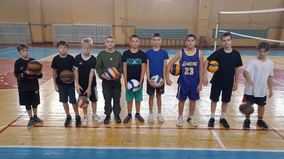 Соревнования по пионерболу Соревнования по пионерболу