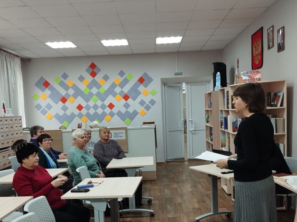 В Краснолучской центральной городской библиотеке им. Н.К. Крупской прошел познавательный час, посвященный Владимиру Далю В Краснолучской центральной городской библиотеке им. Н.К. Крупской прошел познавательный час, посвященный Владимиру Далю