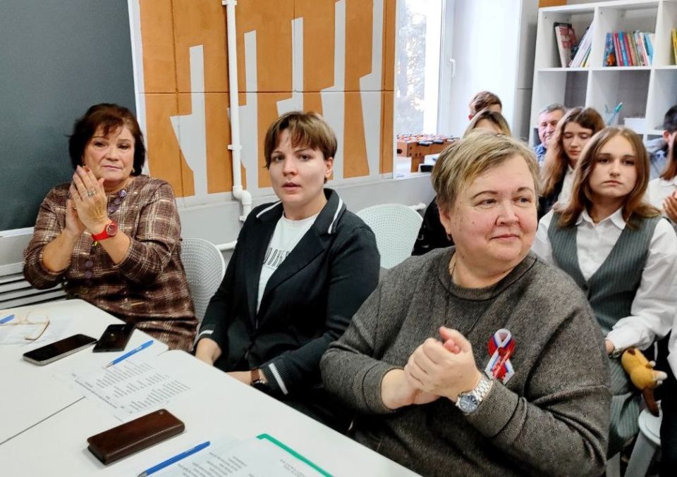В рамках празднования Года защитника Отечества и 80-летия Великой Победы состоялся фестиваль авторских стихов «Мы будем помнить ваш подвиг вечно» в детском центре «Музея Победы» Культурно-досугового центра города Алчевска В рамках празднования Года защитника Отечества и 80-летия Великой Победы состоялся фестиваль авторских стихов «Мы будем помнить ваш подвиг вечно» в детском центре «Музея Победы» Культурно-досугового центра города Алчевска