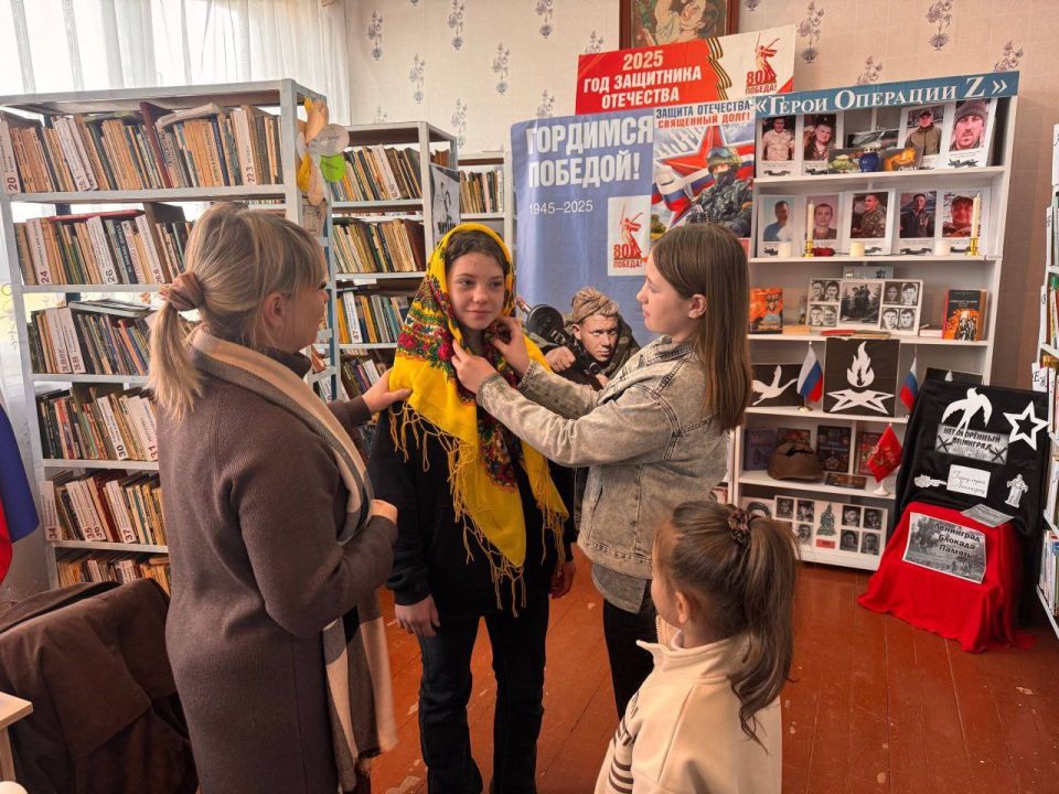 Семейный праздник «Путешествие в мамину сказку» Семейный праздник «Путешествие в мамину сказку»
