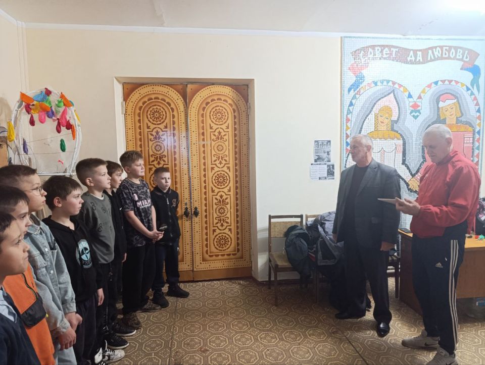 В поселке Краснодон состоялся турнир по дартсу среди юношей В поселке Краснодон состоялся турнир по дартсу среди юношей