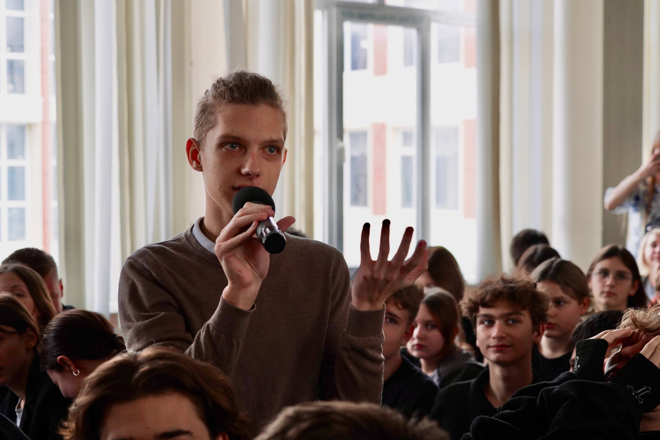 Проект «Диалоги с Героями»: встречи, которые вдохновляют Проект «Диалоги с Героями»: встречи, которые вдохновляют