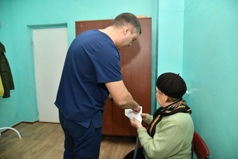 Красноярские врачи оказали помощь более чем 5 тысячам жителей Свердловского муниципалитета Красноярские врачи оказали помощь более чем 5 тысячам жителей Свердловского муниципалитета