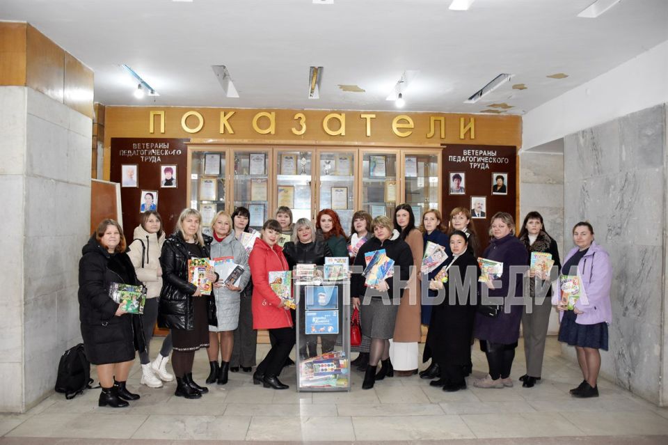 В Красном Луче «Коробка храбрости» пополнилась новыми игрушками В Красном Луче «Коробка храбрости» пополнилась новыми игрушками