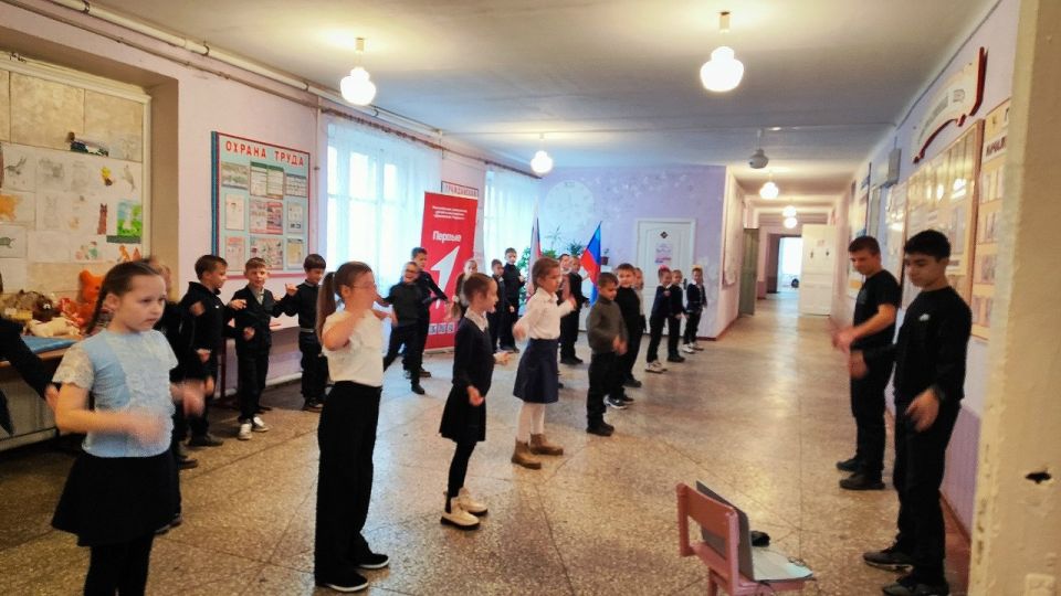 ЗОЖ-марафон прошел в Лутугинской средней школе №2 ЗОЖ-марафон прошел в Лутугинской средней школе №2