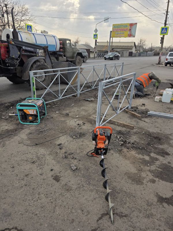 Чистота и порядок в нашем городском округе – забота коммунальных служб! Чистота и порядок в нашем городском округе – забота коммунальных служб!