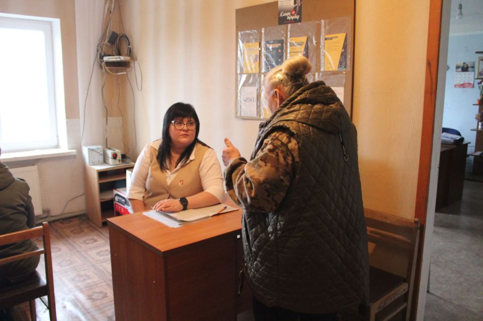 «Партдесант» оценил работу выездной бригады МФЦ в селе Желтое «Партдесант» оценил работу выездной бригады МФЦ в селе Желтое