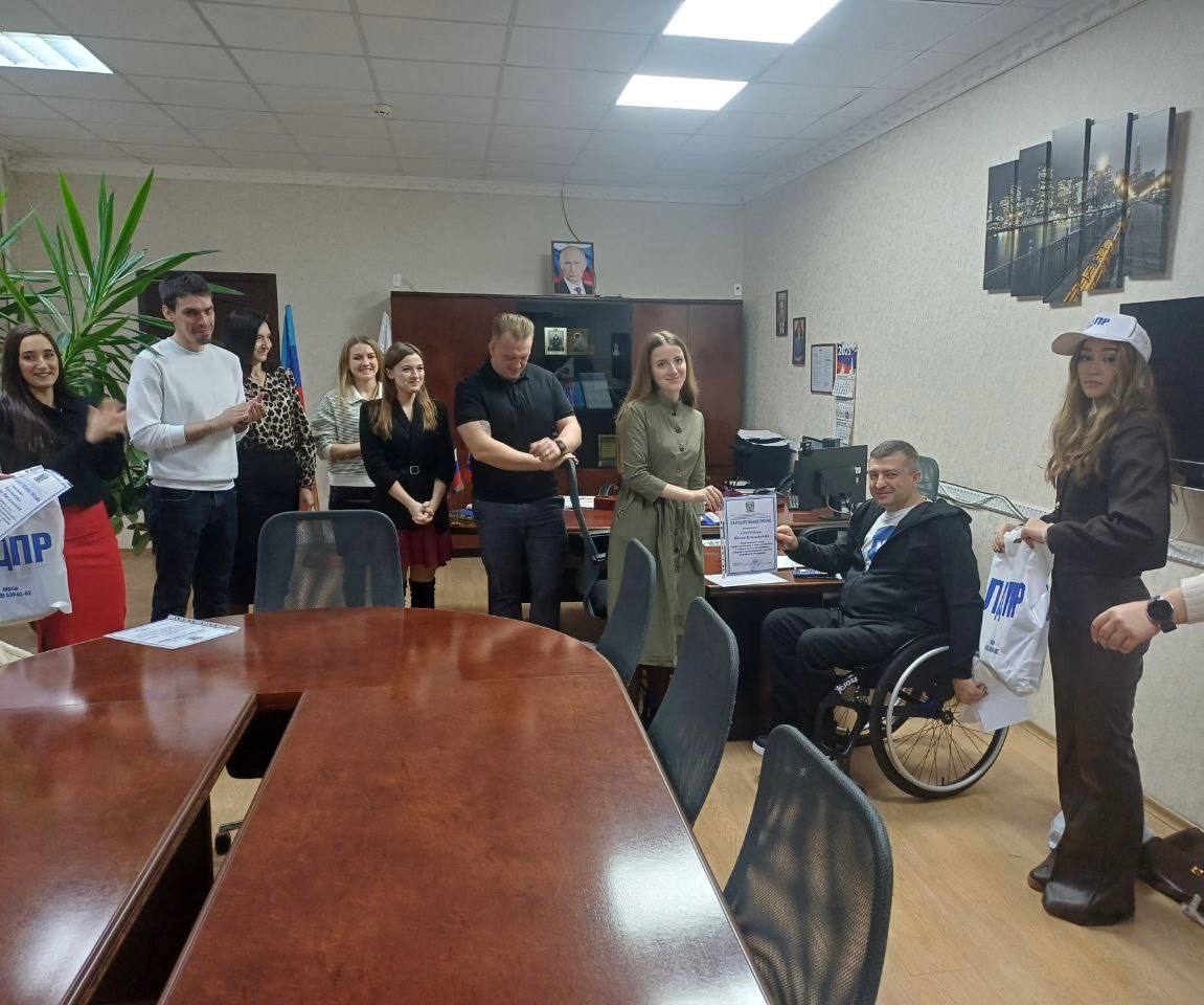 ПОЗДРАВЛЕНИЕ РАБОТНИКОВ НАЛОГОВОЙ СЛУЖБЫ В КРАСНОМ ЛУЧЕ ПОЗДРАВЛЕНИЕ РАБОТНИКОВ НАЛОГОВОЙ СЛУЖБЫ В КРАСНОМ ЛУЧЕ