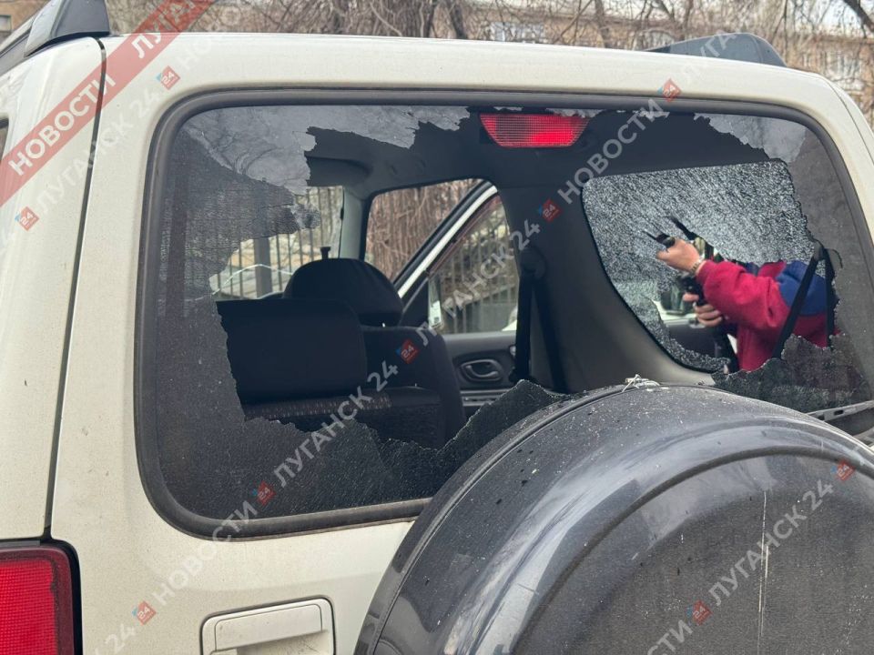 Кадры с места взрыва газового балона в Луганске Кадры с места взрыва газового балона в Луганске