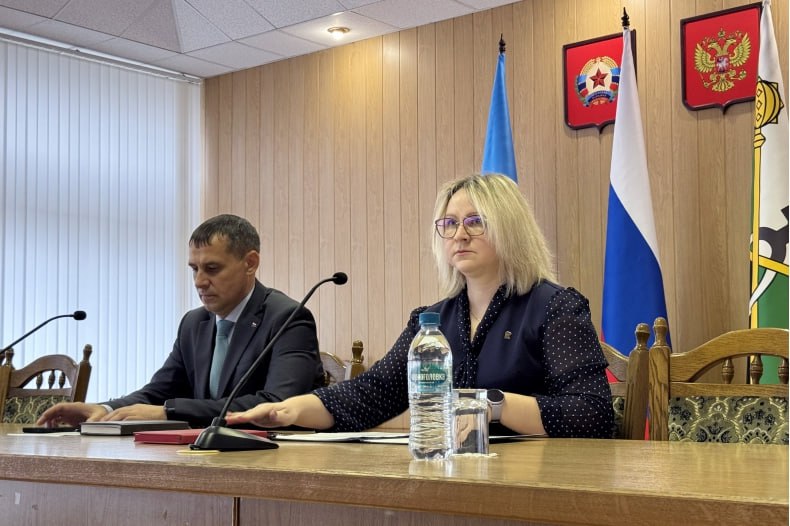 Состоялось XXXVIII заседание I созыва Совета Свердловского муниципального округа Состоялось XXXVIII заседание I созыва Совета Свердловского муниципального округа