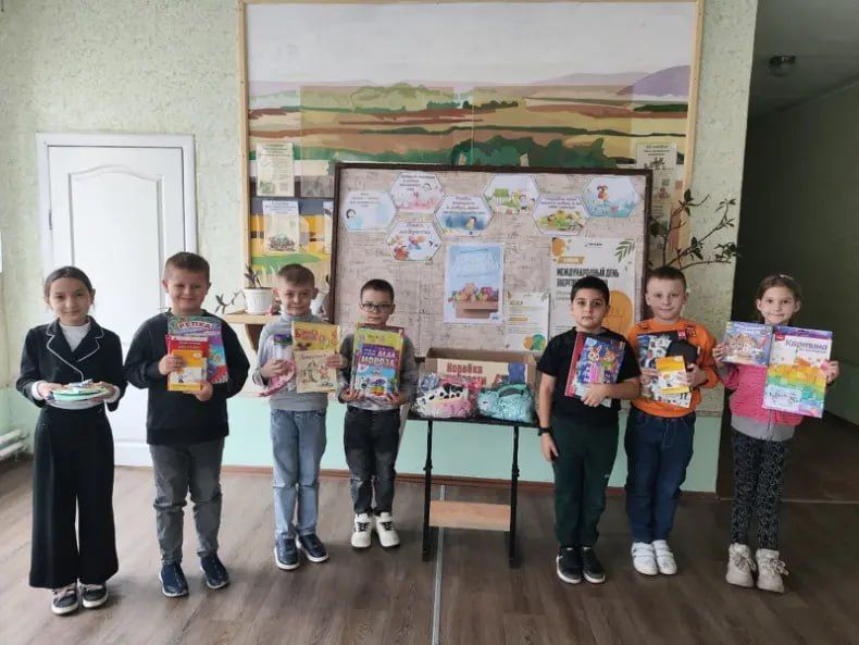 «Коробка храбрости»: Луганская Народная Республика объединяется ради детских улыбок «Коробка храбрости»: Луганская Народная Республика объединяется ради детских улыбок