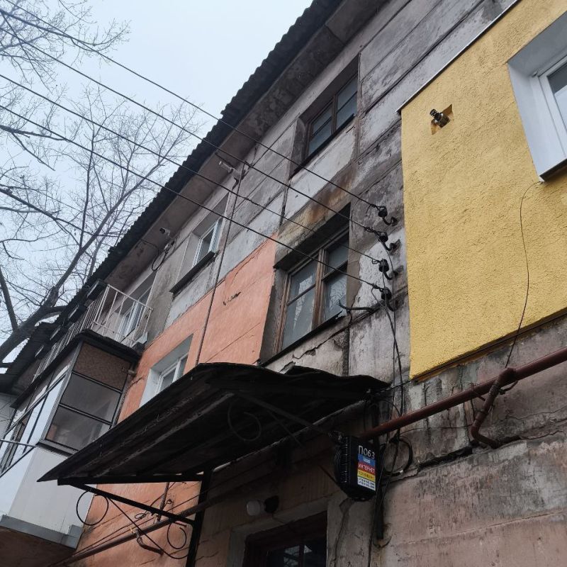 Специалисты Брянковского филиала НКО «Единый региональный фонд по управлению многоквартирными домами на территории ЛНР» выполнили работы по замене ввода электроснабжения по адресу: ул. Молодогвардейская, д. 64 Специалисты Брянковского филиала НКО «Единый региональный фонд по управлению многоквартирными домами на территории ЛНР» выполнили работы по замене ввода электроснабжения по адресу: ул. Молодогвардейская, д. 64