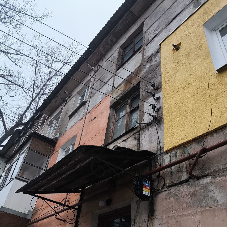 Специалисты Брянковского филиала НКО «Единый региональный фонд по управлению многоквартирными домами на территории ЛНР» выполнили работы по замене ввода электроснабжения по адресу: ул. Молодогвардейская, д. 64 Специалисты Брянковского филиала НКО «Единый региональный фонд по управлению многоквартирными домами на территории ЛНР» выполнили работы по замене ввода электроснабжения по адресу: ул. Молодогвардейская, д. 64