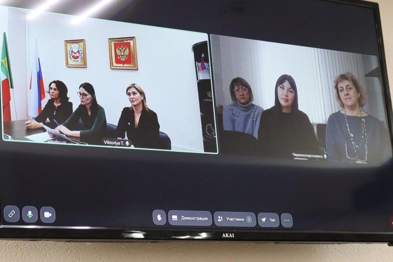 Хакасия продолжает оказывать правовую помощь ЛНР Хакасия продолжает оказывать правовую помощь ЛНР