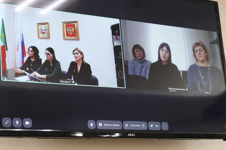 Хакасия продолжает оказывать правовую помощь ЛНР Хакасия продолжает оказывать правовую помощь ЛНР