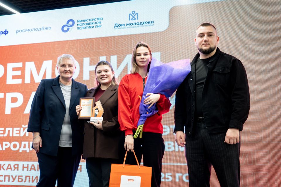 Мы сильнее, когда #МЫВМЕСТЕ Мы сильнее, когда #МЫВМЕСТЕ
