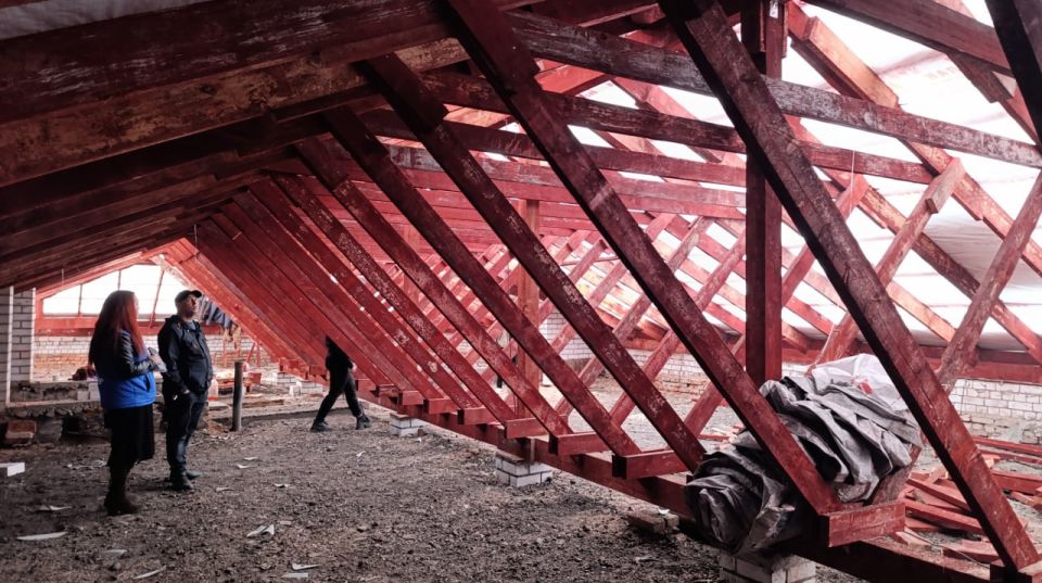 По народной программе продолжается восстановление многоквартирного дома в городе Золотое-5 По народной программе продолжается восстановление многоквартирного дома в городе Золотое-5