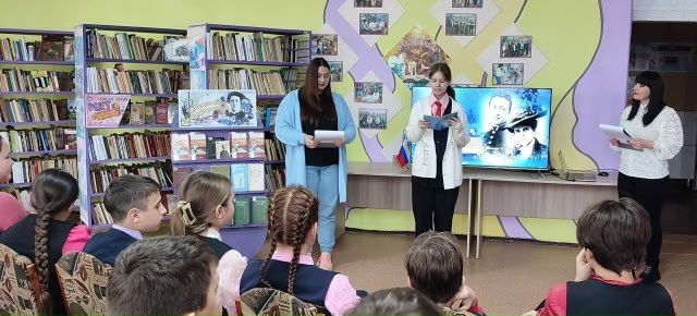Нет более трудной задачи, чем рассказать о запахе речной воды или о полевой тишине Нет более трудной задачи, чем рассказать о запахе речной воды или о полевой тишине
