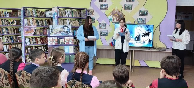 Нет более трудной задачи, чем рассказать о запахе речной воды или о полевой тишине Нет более трудной задачи, чем рассказать о запахе речной воды или о полевой тишине