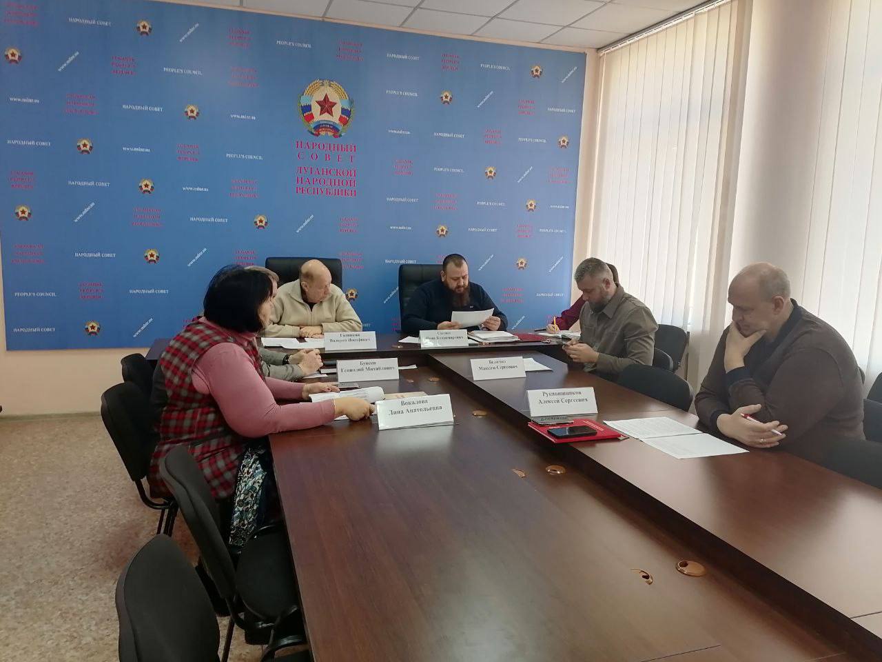 Максим Величко: Сегодня в рамках расширенного заседания комитета рассмотрели ряд важных для развития Республики вопросов