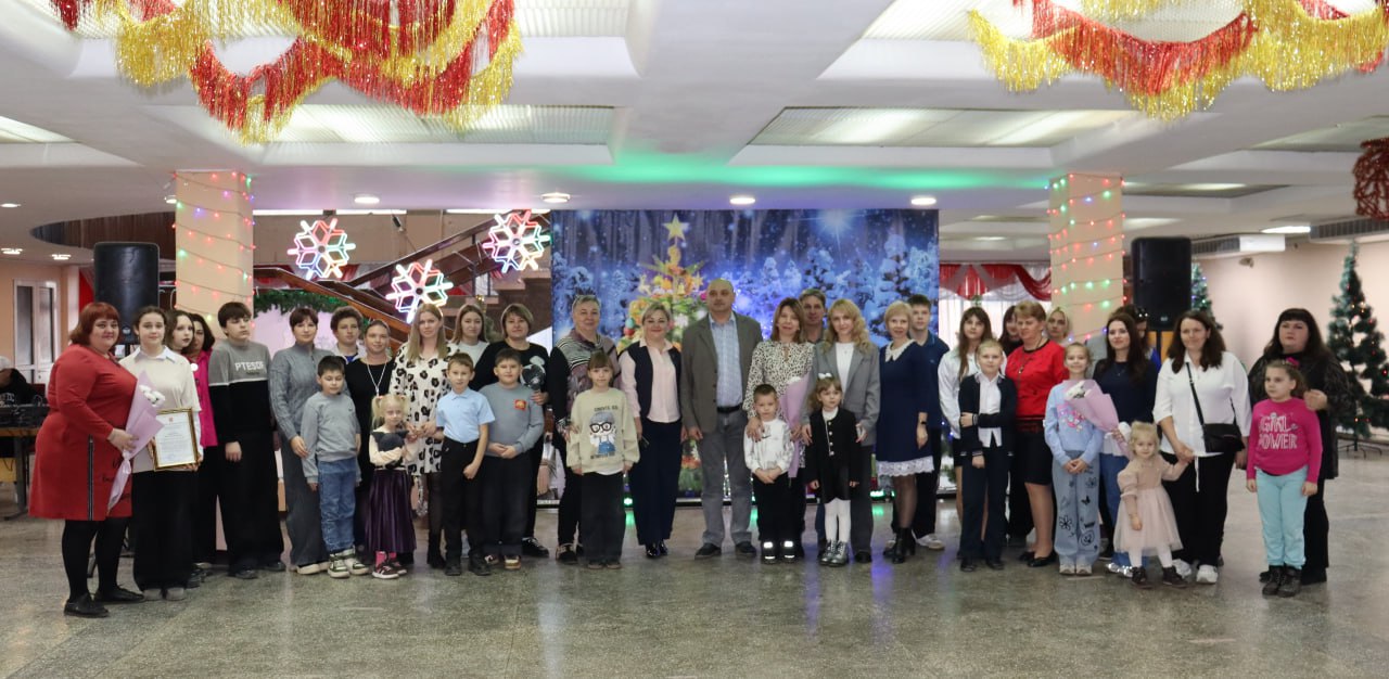 Светлана Гребенькова: Поздравления – женщинам-металлургам Светлана Гребенькова: Поздравления – женщинам-металлургам