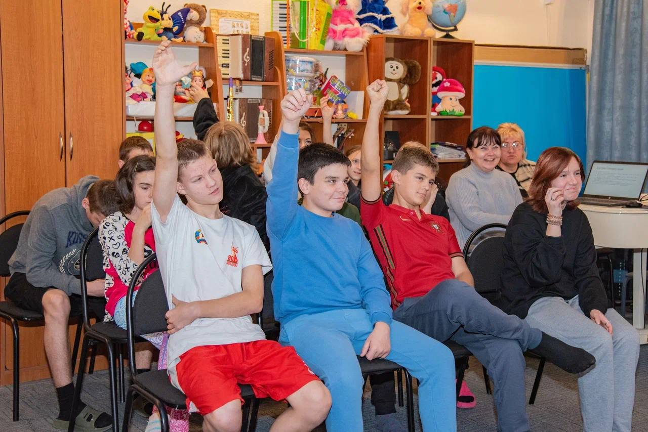 Продолжается реализация проекта Молодежного совета при Администрации Луганска «Моё право» Продолжается реализация проекта Молодежного совета при Администрации Луганска «Моё право»